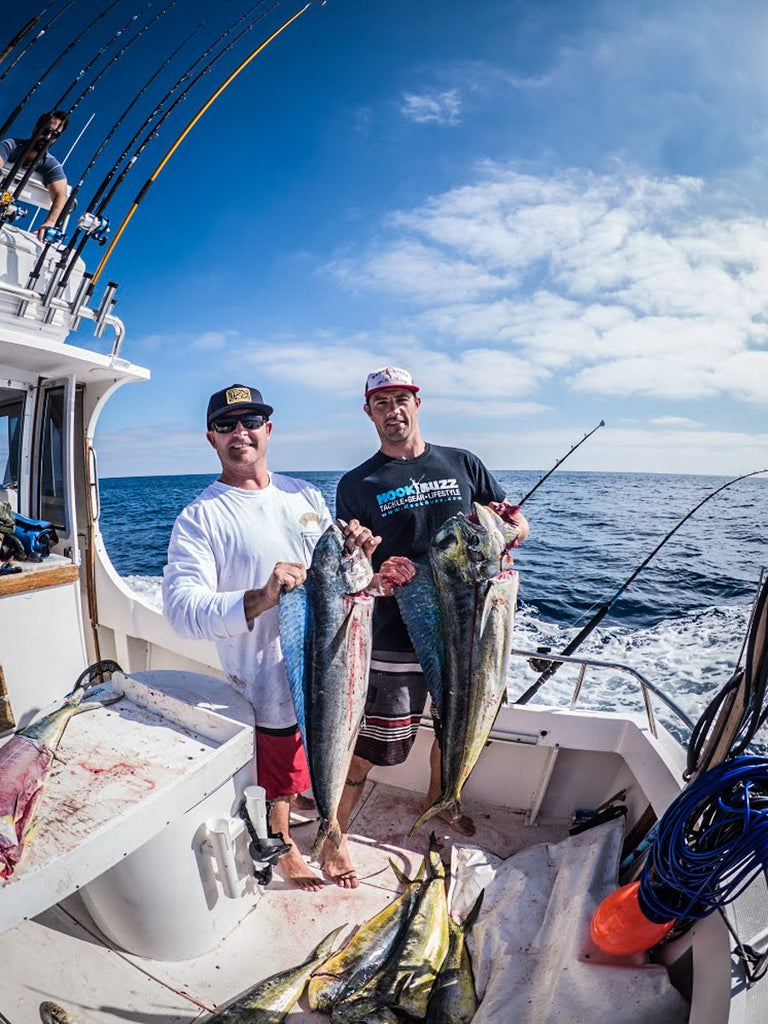 Clark and the HookBuzz crüe get some!