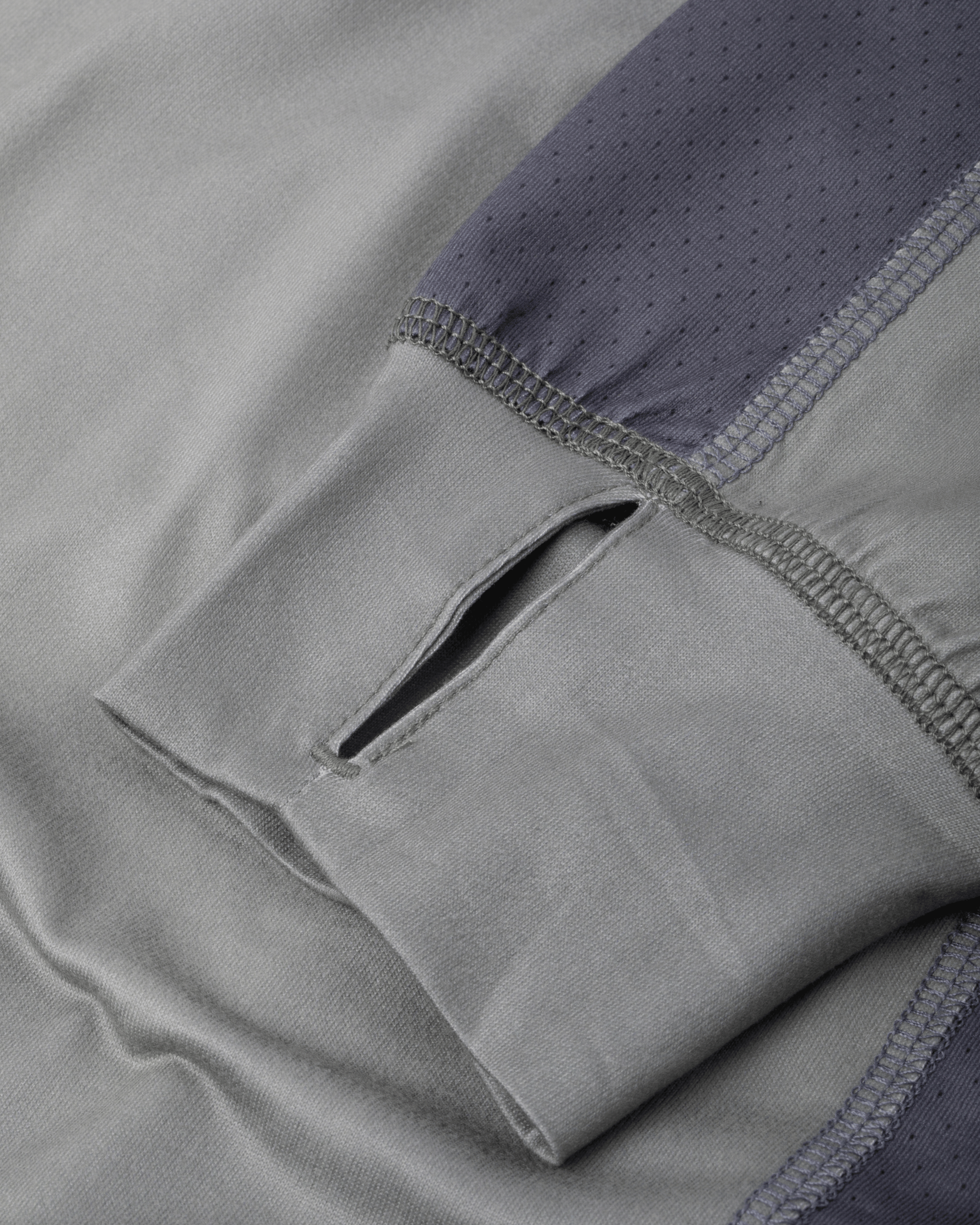 Bimini Hooded LS T-Shirt (zoomed)