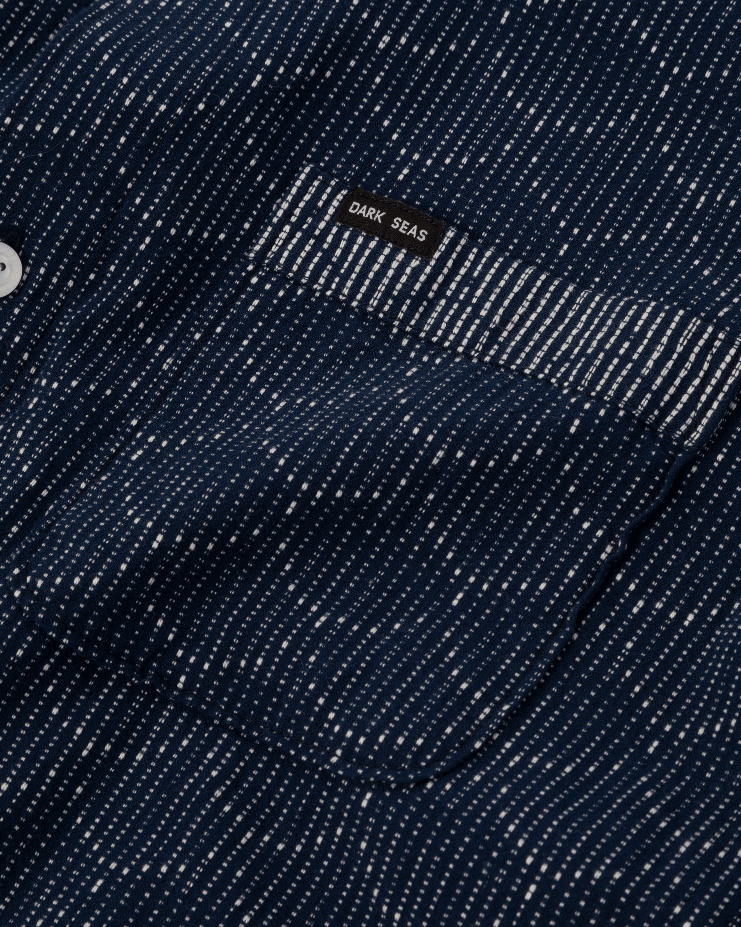 dark-seas-scales-ss-shirt-navy (zoomed)