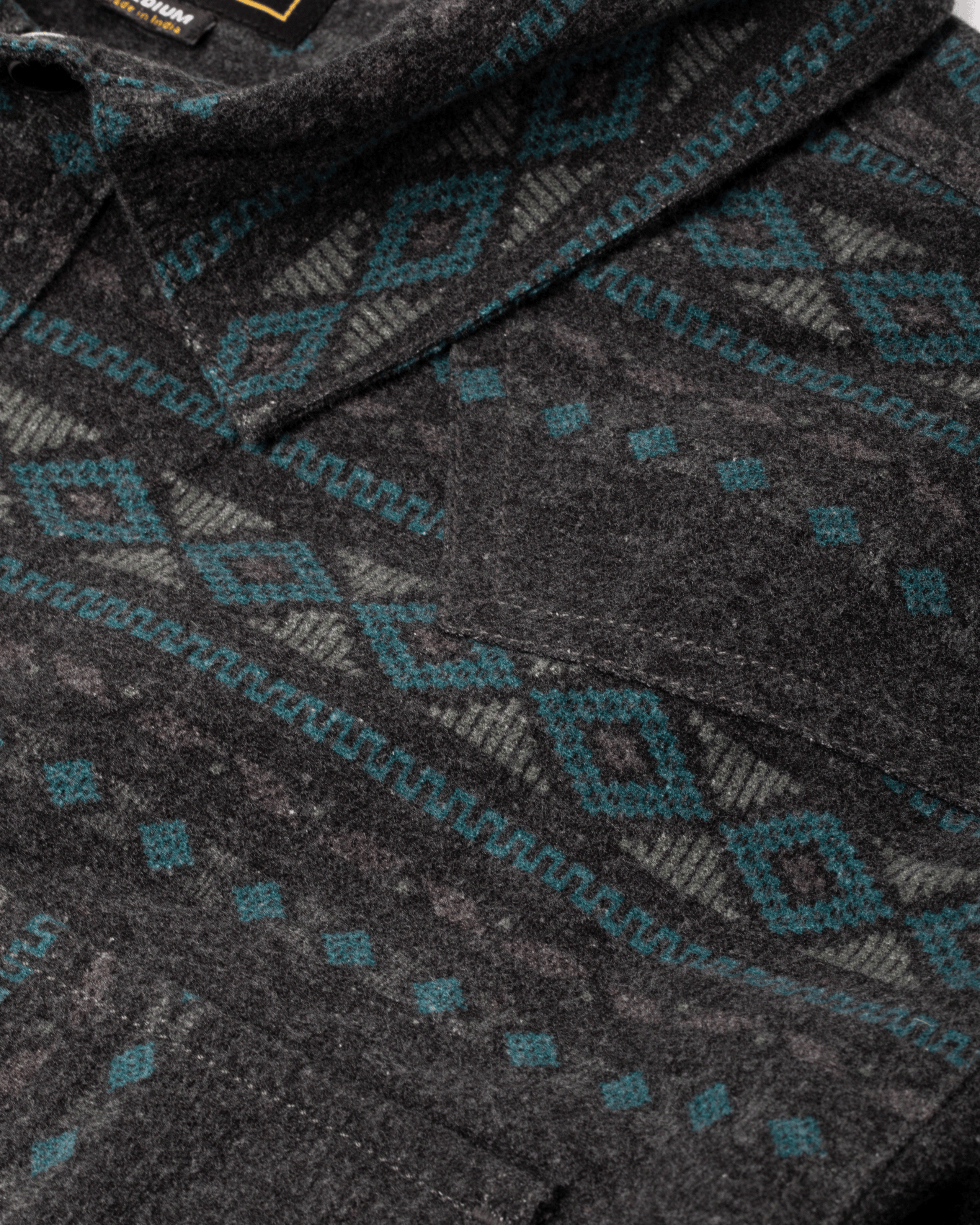 dark-seas-austin-shirt-black (zoomed)