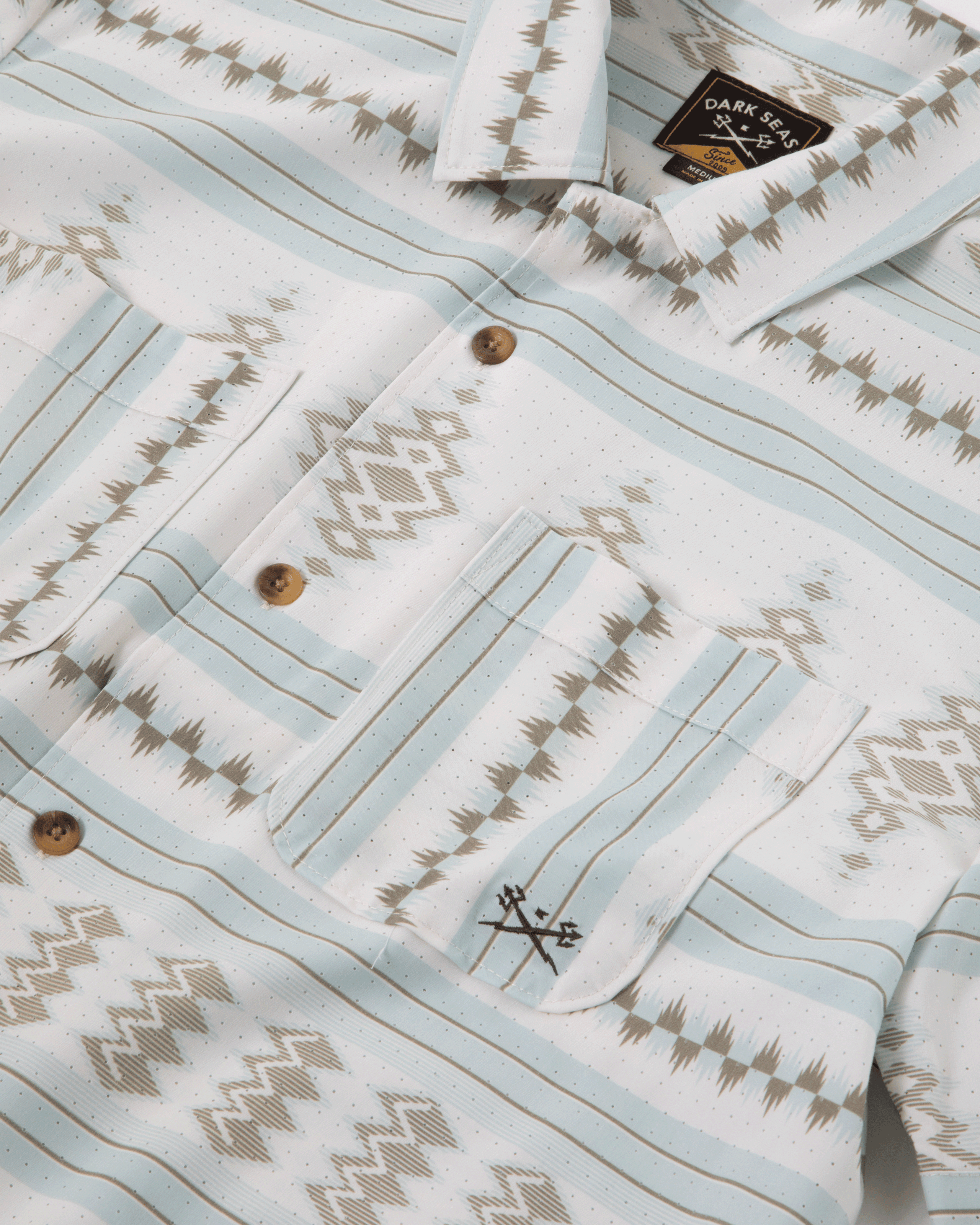 dark-seas-palmetto-ss-shirt-off-white-blue (zoomed)