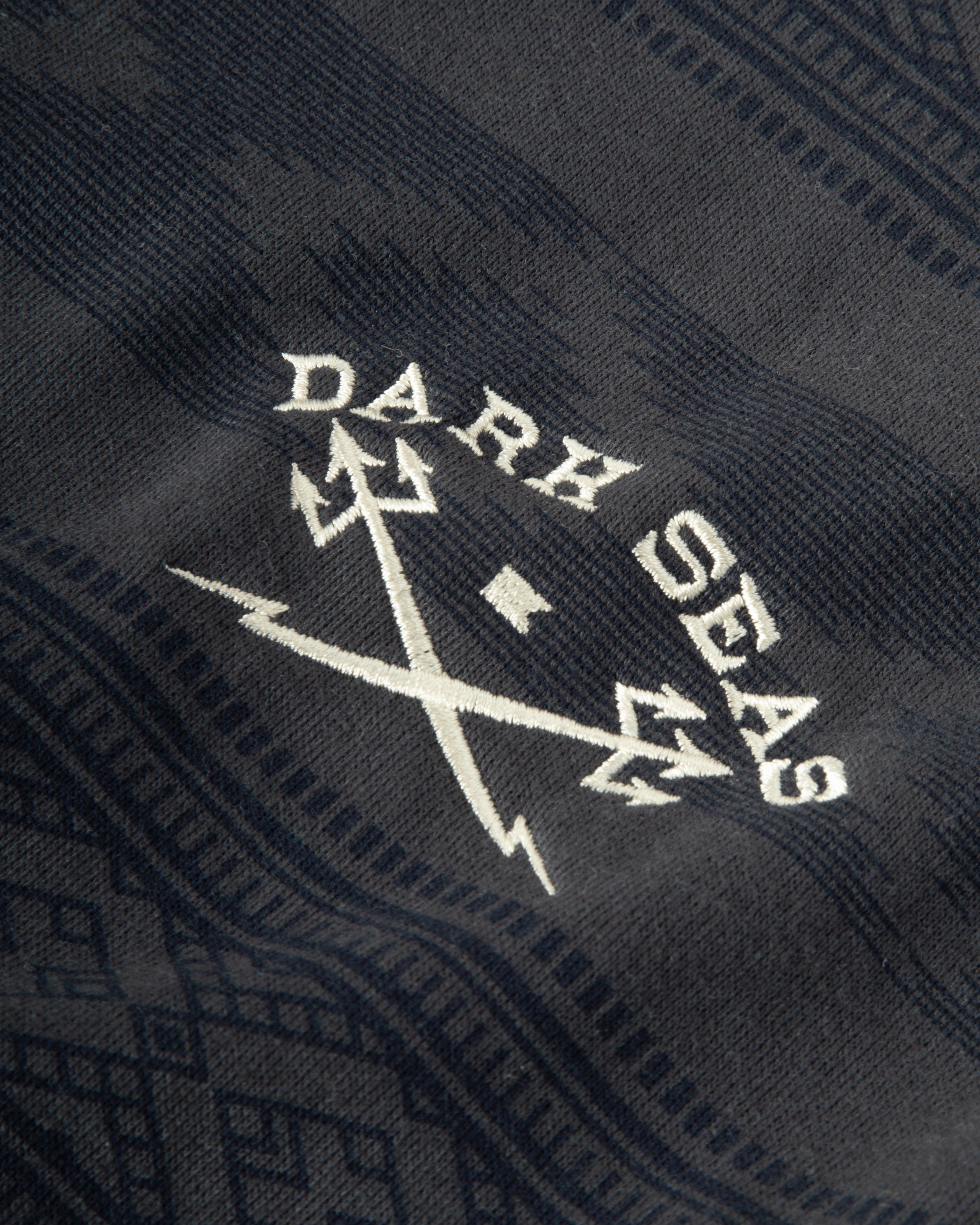 dark-seas-alvarado-sweatshirt-indigo (zoomed)