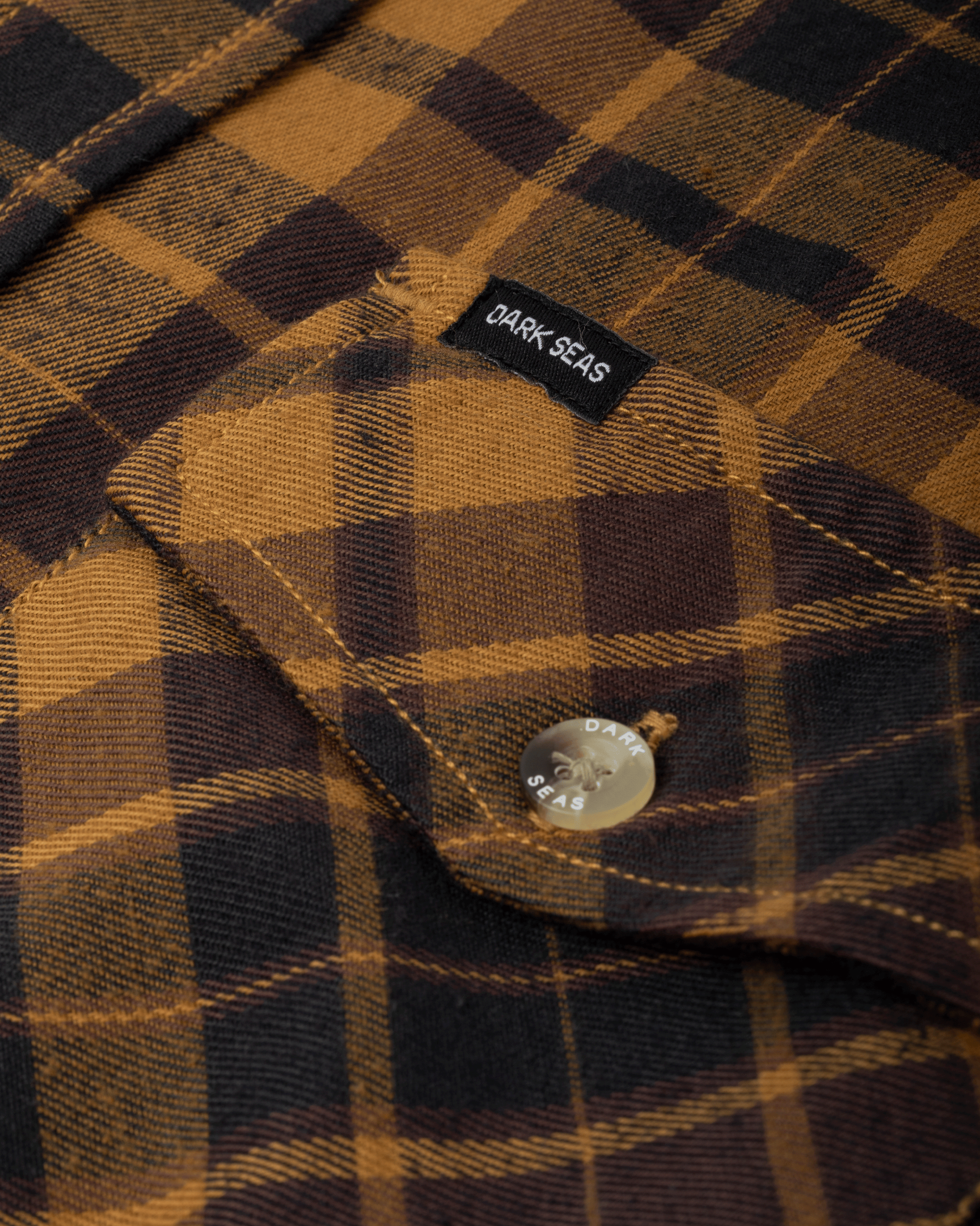 dark-seas-tanglewood-shirt-black-brown (zoomed)