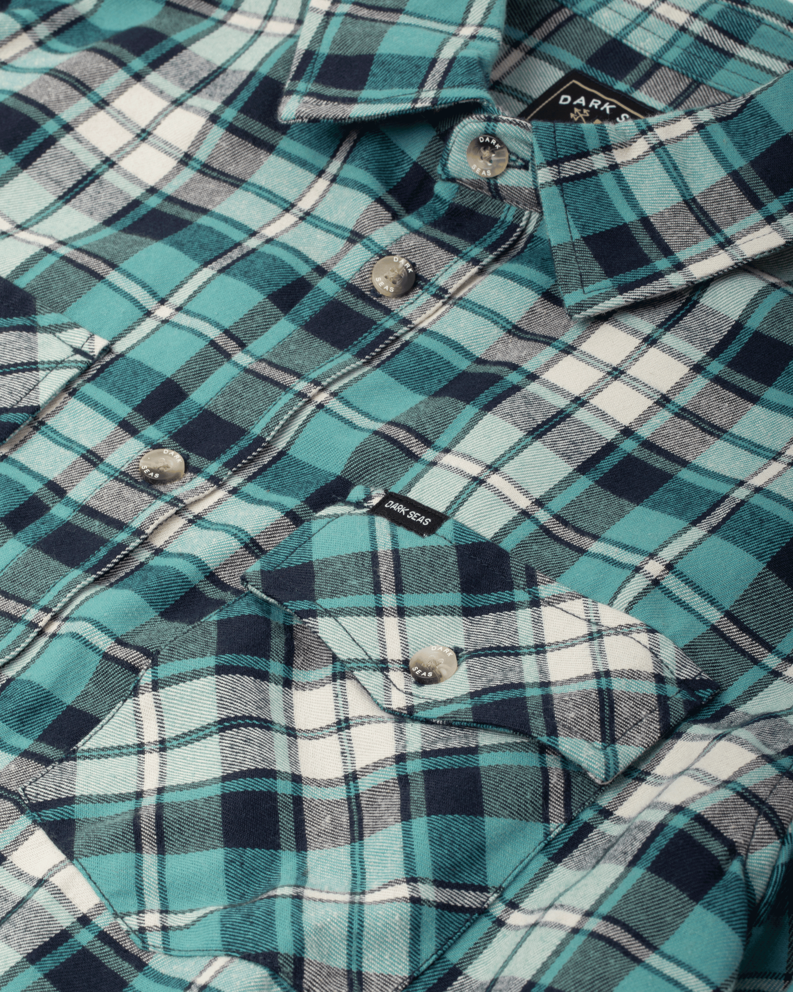 dark-seas-tanglewood-shirt-white-blue (zoomed)