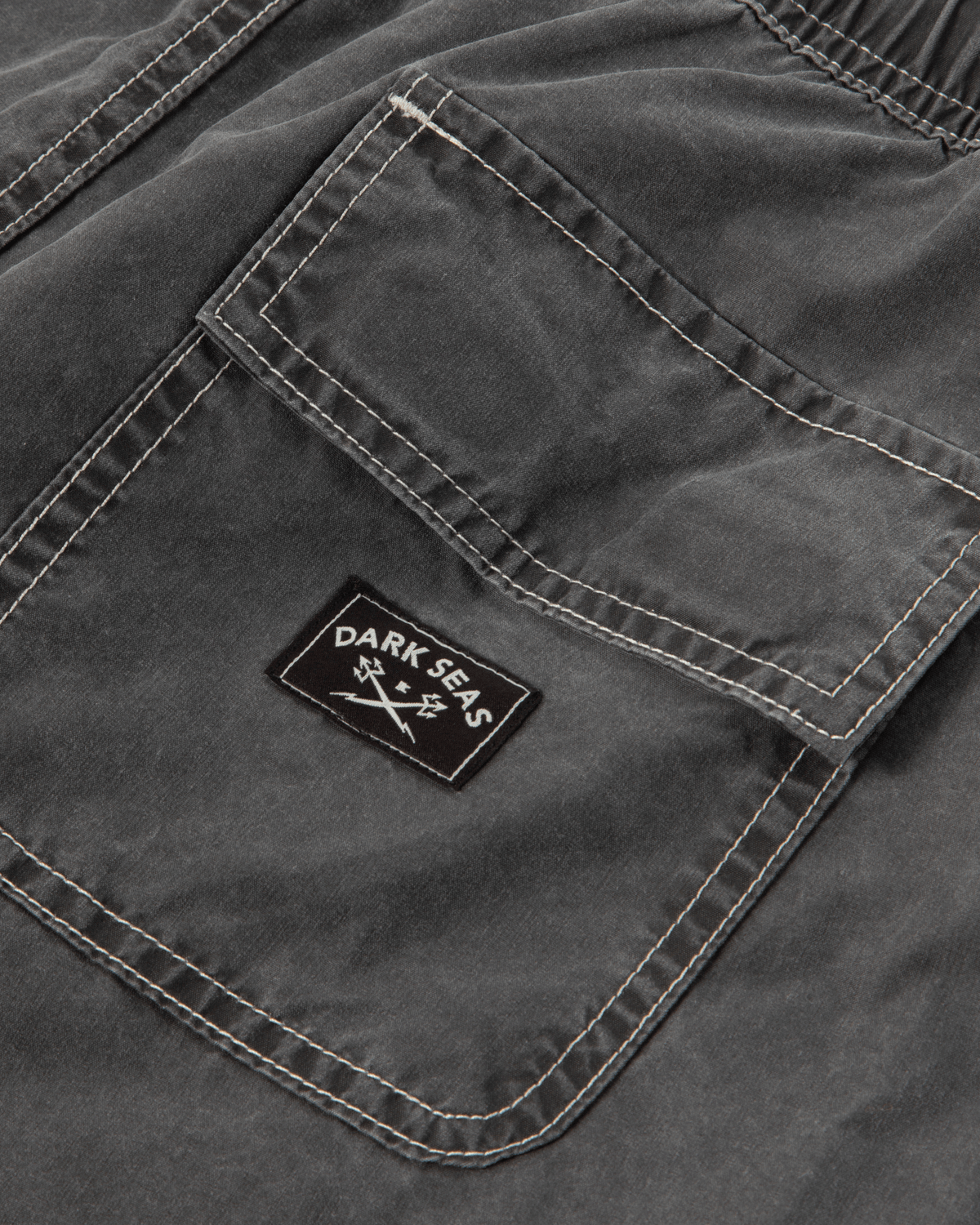 dark-seas-jessup-short-black