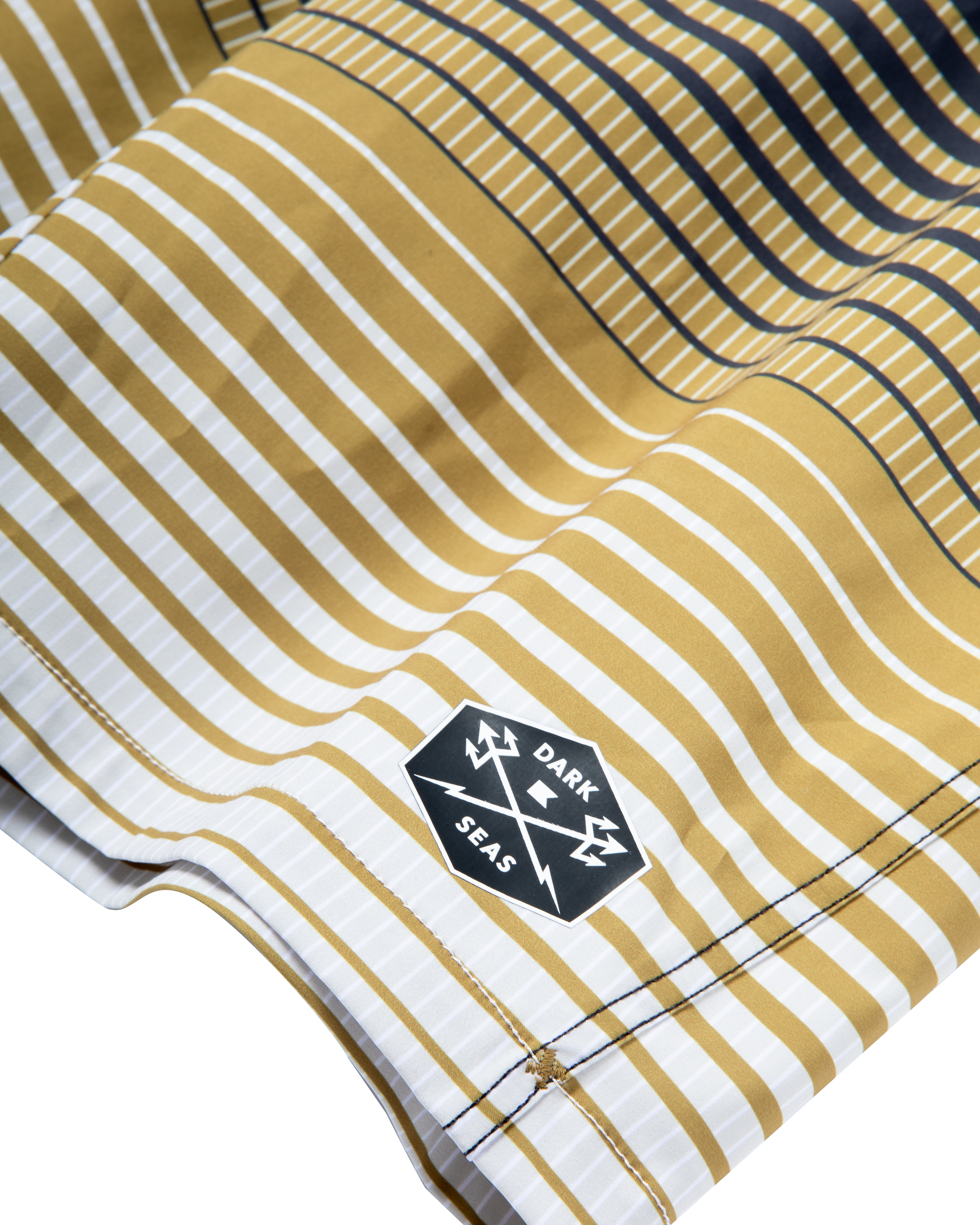 dark-seas-deepwater-boardshort-black-tobacco (zoomed)