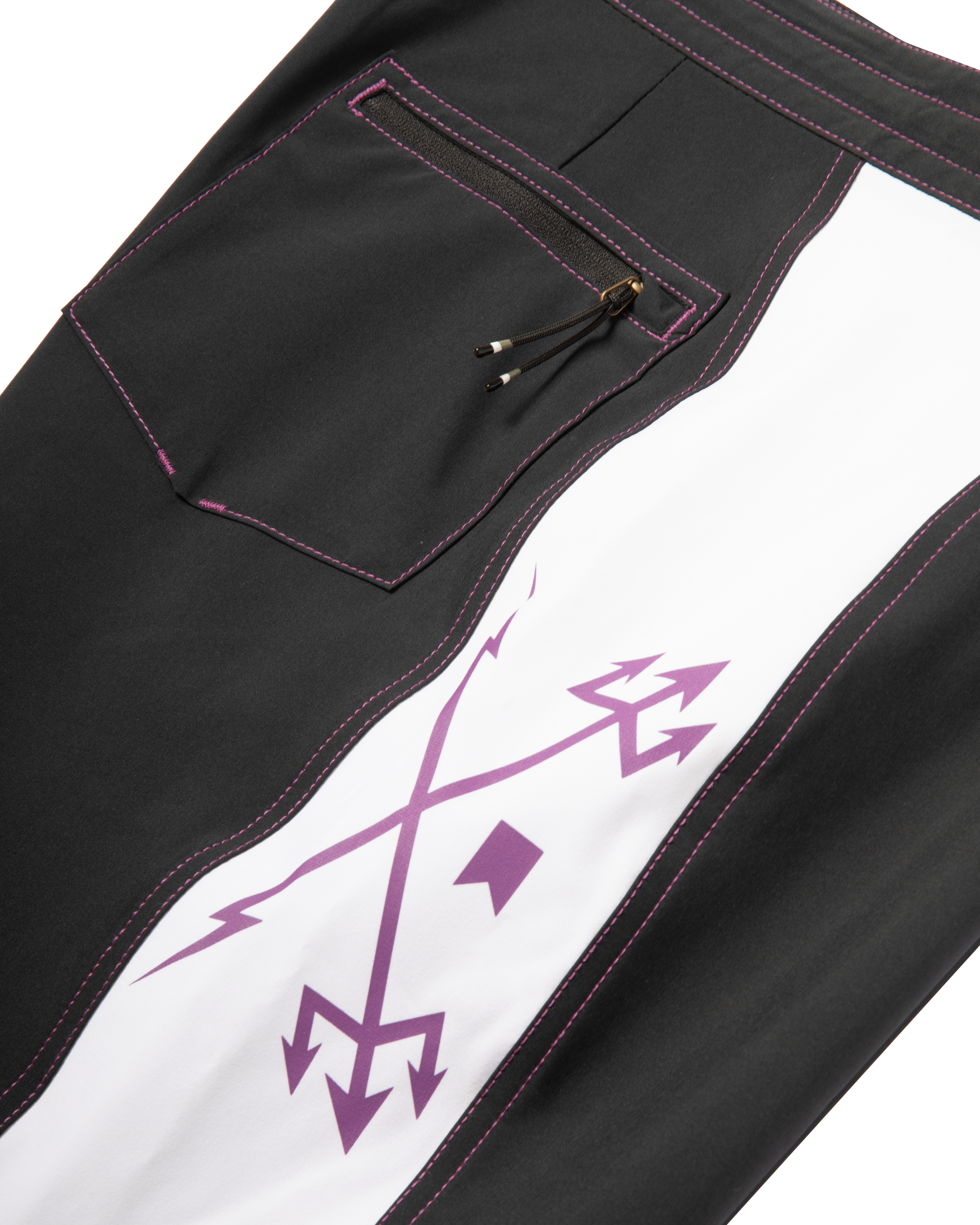 dark-seas-allen-boardshort-black-white