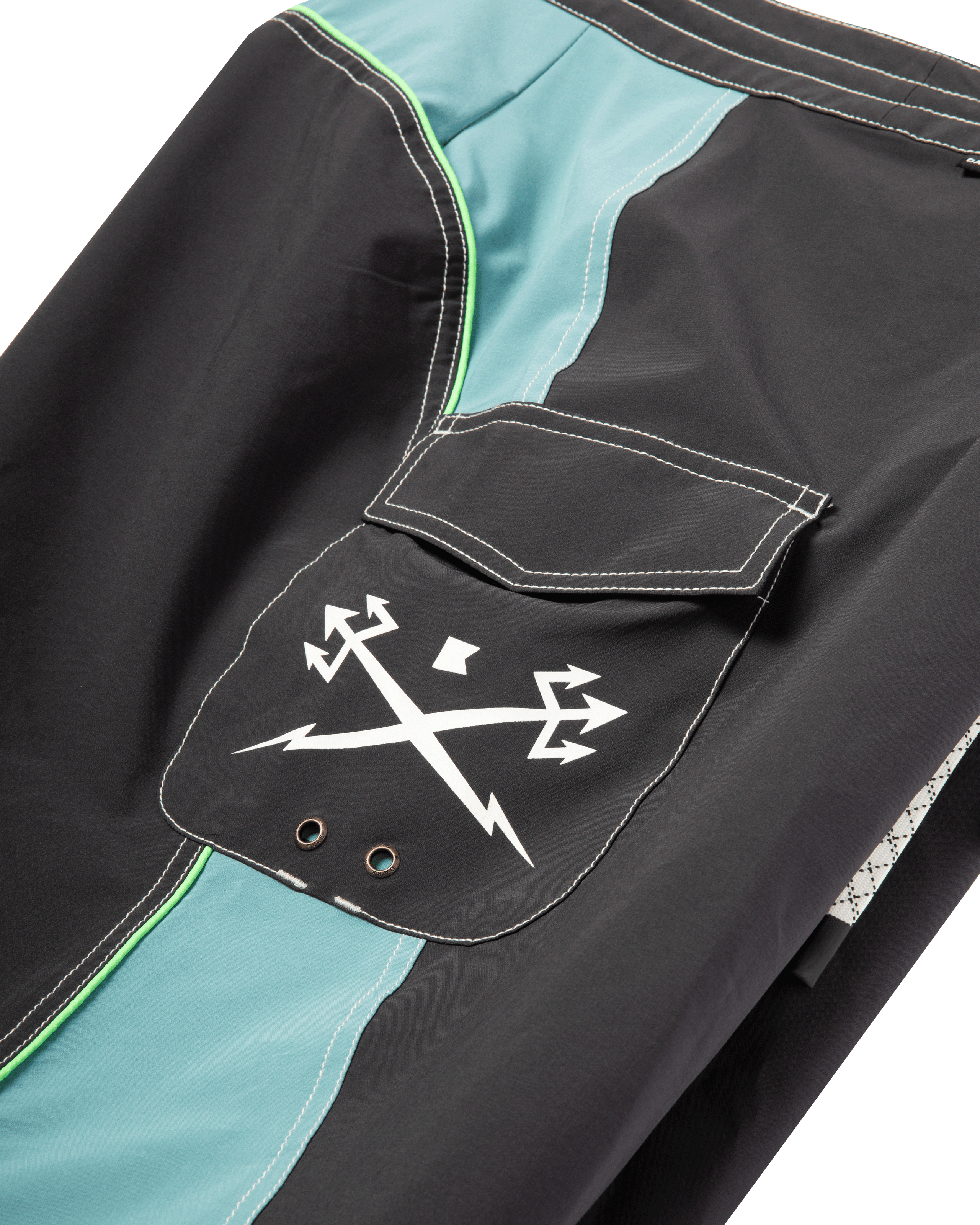 dark-seas-time-warp-boardshort-dark-navy (zoomed)