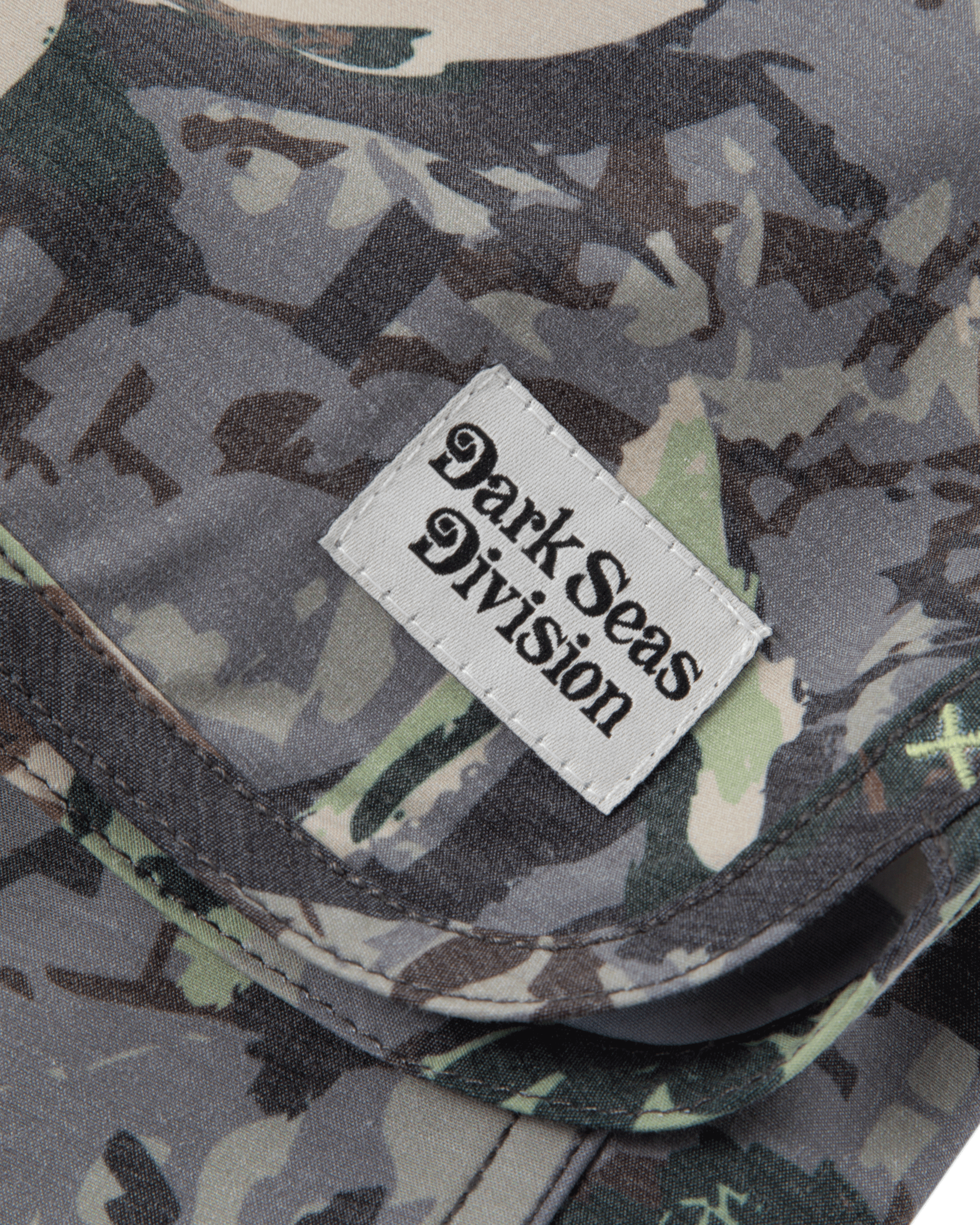 dark-seas-lakeshore-boardshort-camo (zoomed)