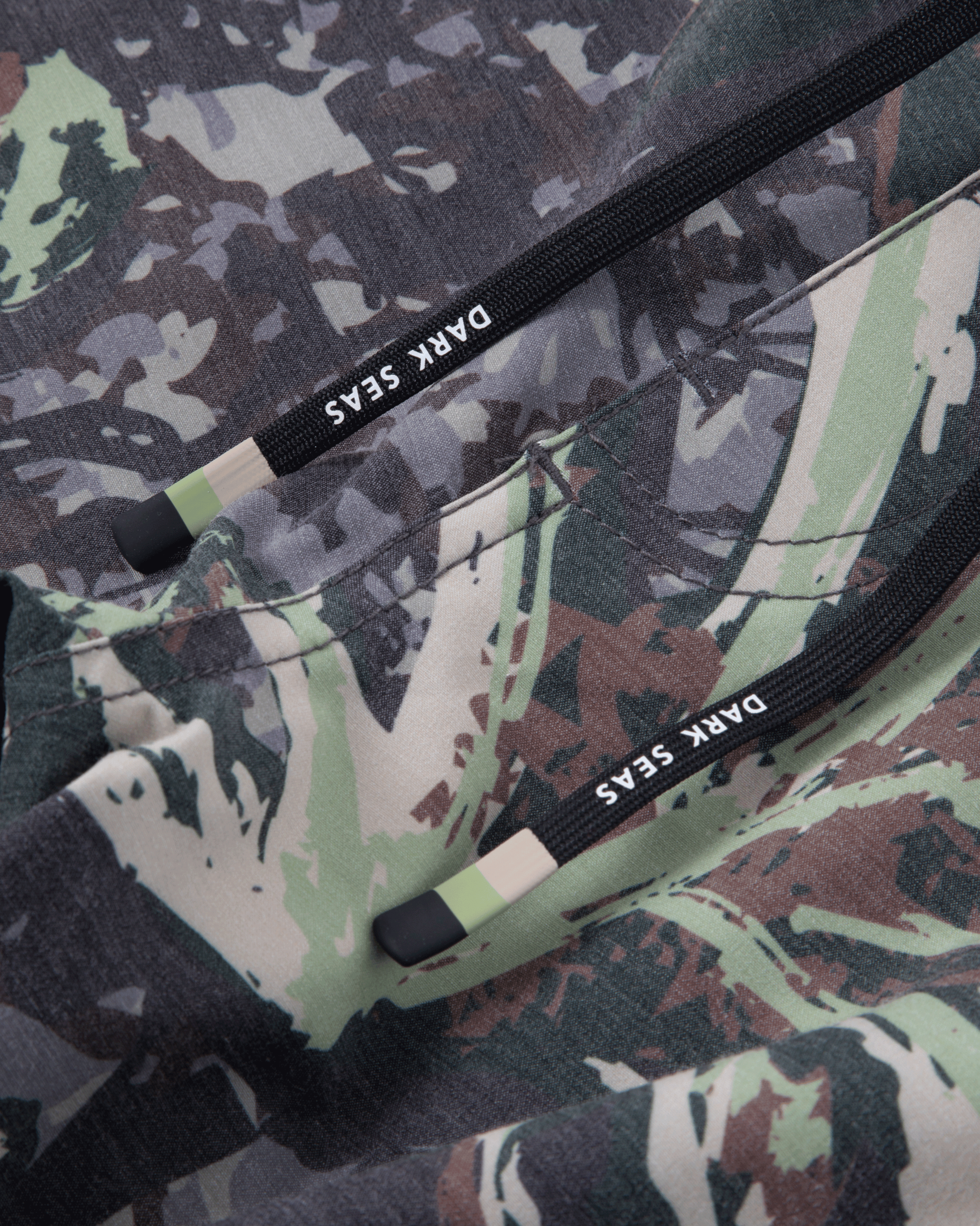 dark-seas-lakeshore-boardshort-camo (zoomed)