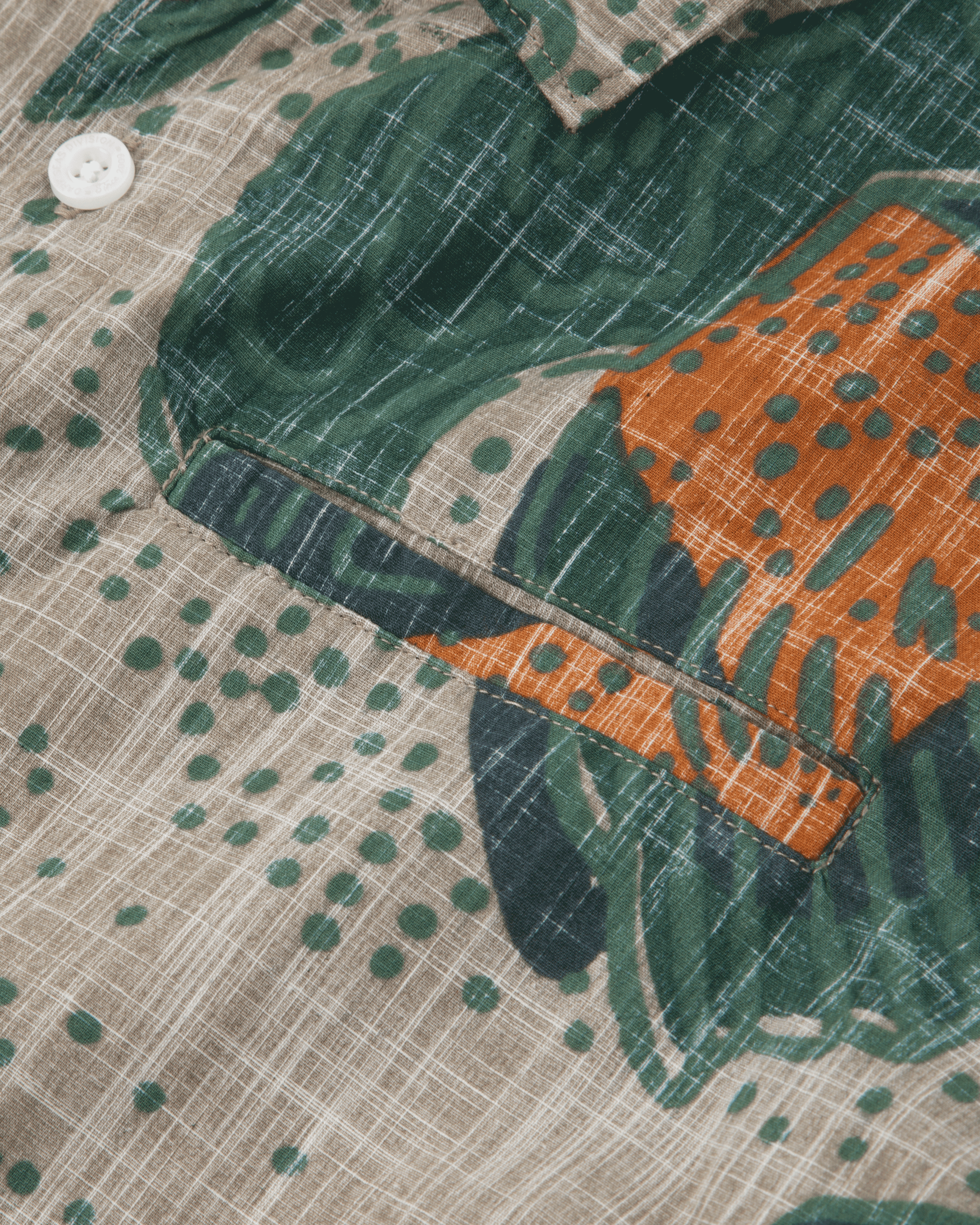 dark-seas-bloom-ss-shirt-aloe (zoomed)