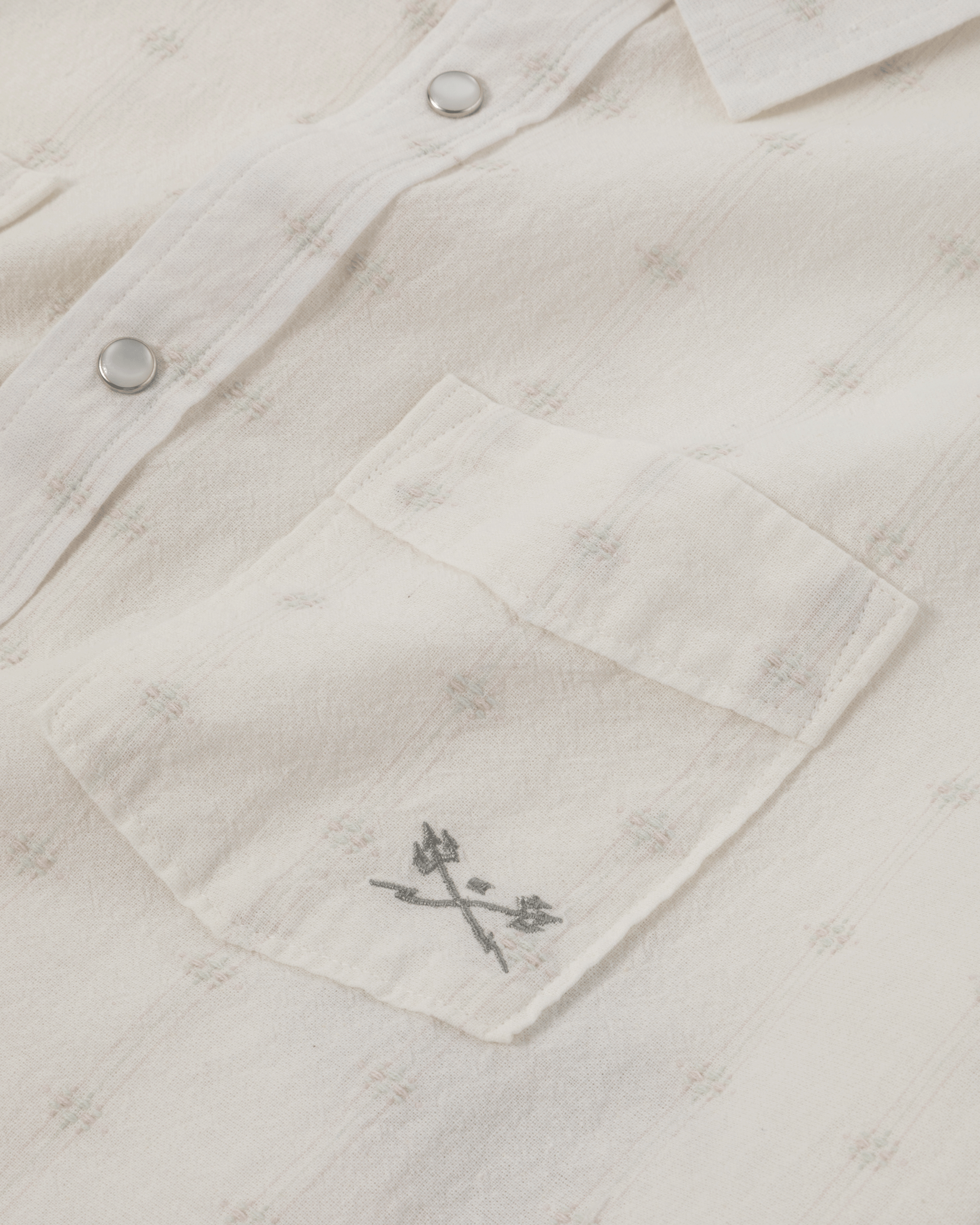 dark-seas-gildale-ss-shirt-off-white (zoomed)