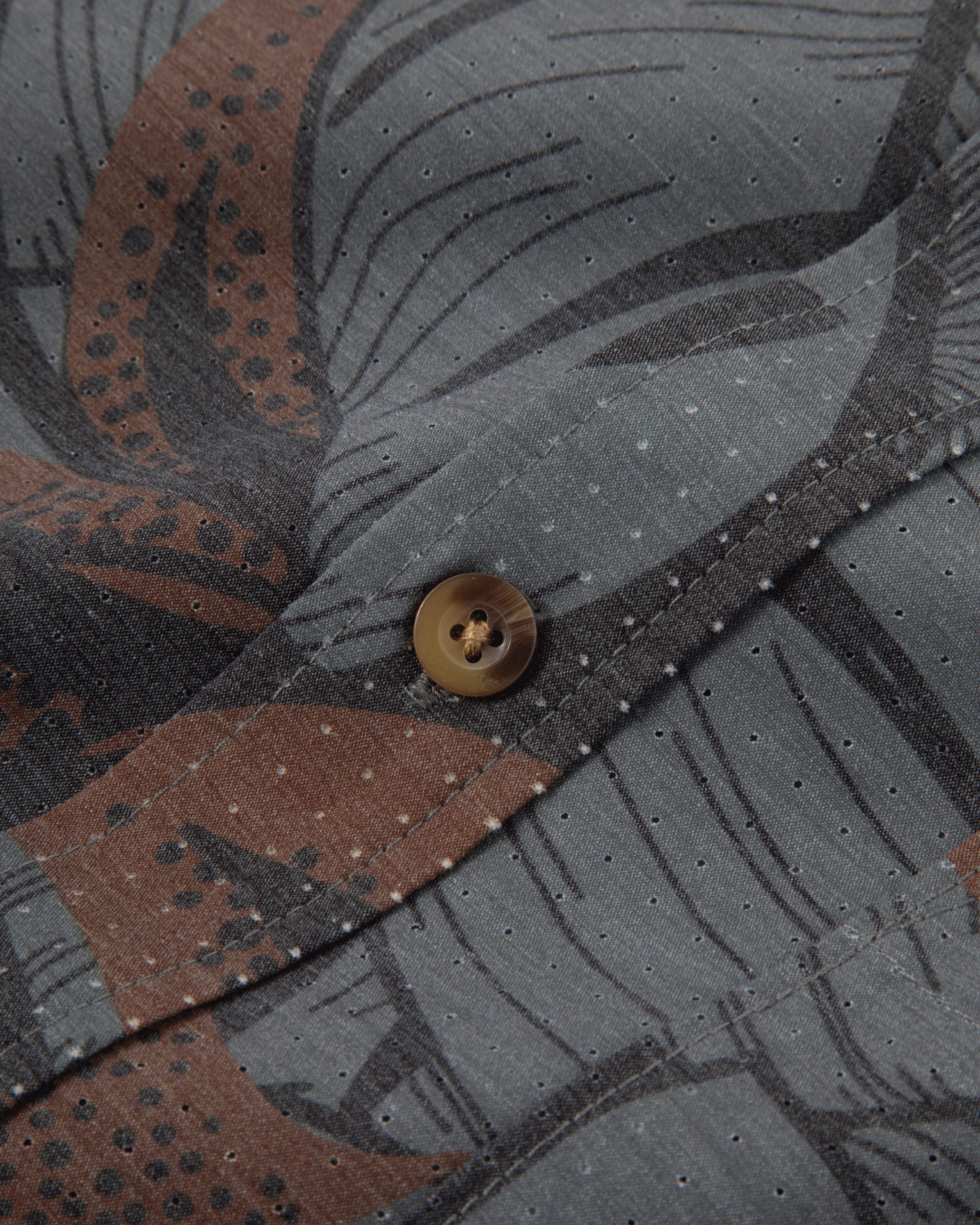 dark-seas-webster-ss-shirt-charcoal (zoomed)