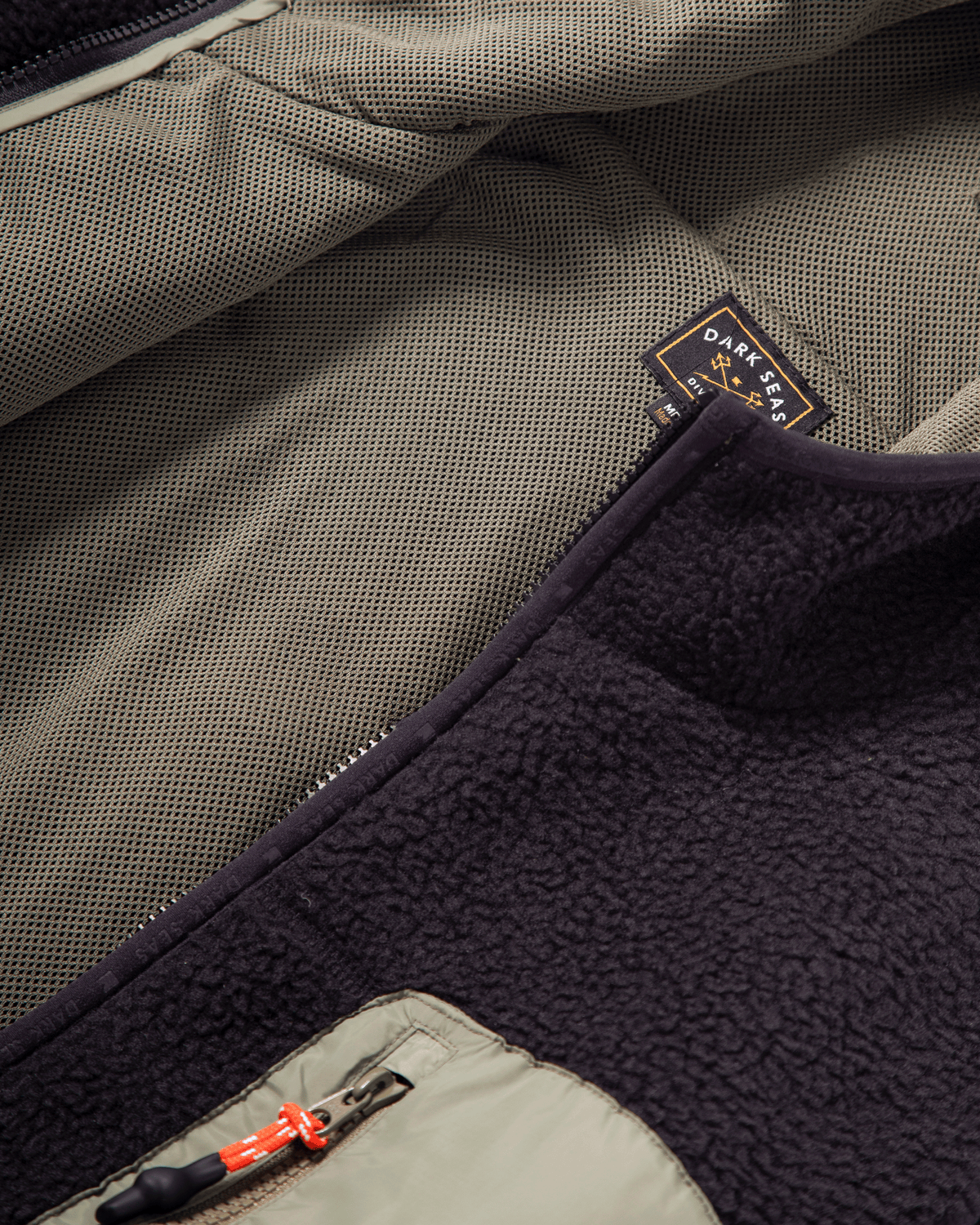 dark-seas-aliso-sherpa-fleece-black