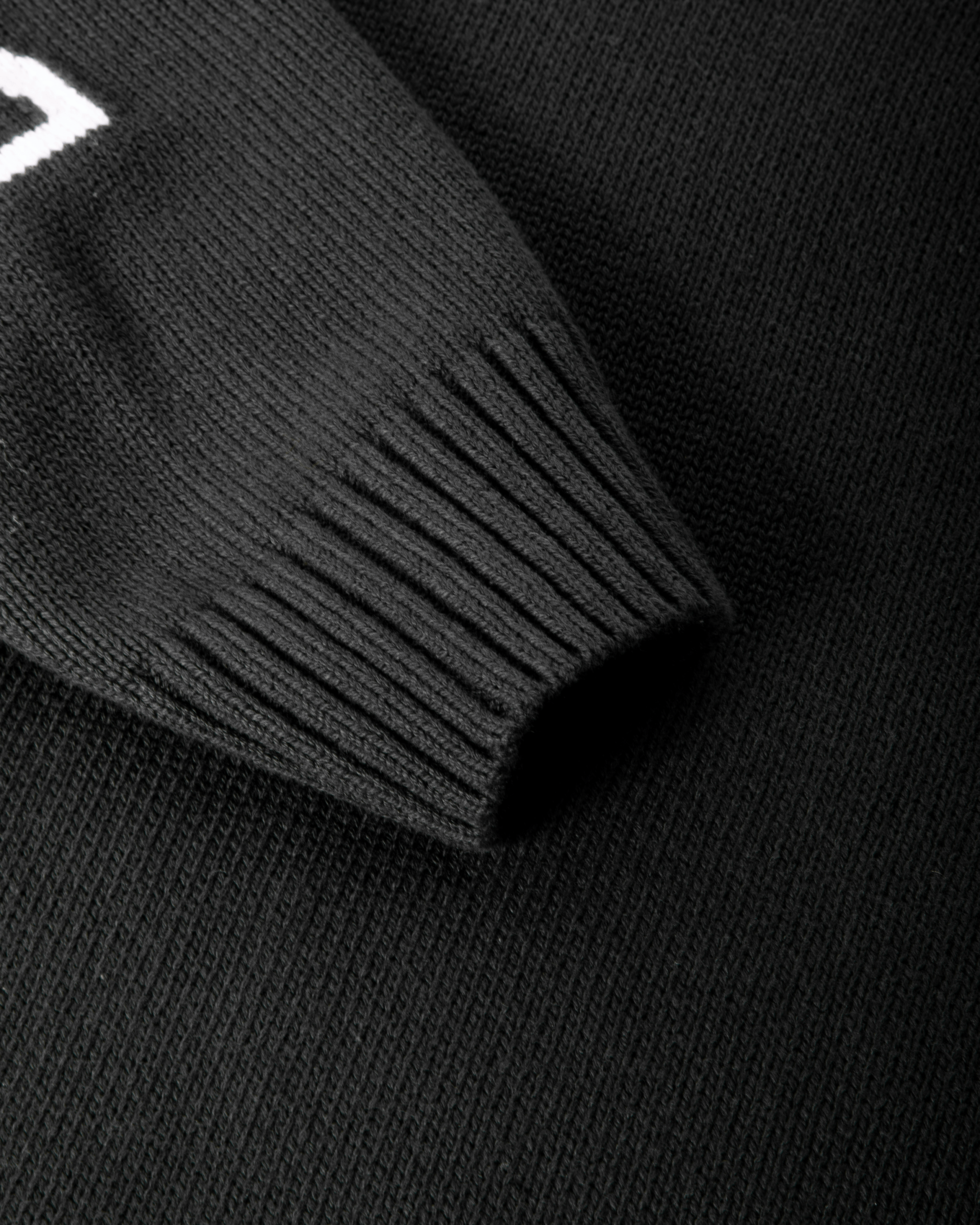 dark-seas-go-to-sweater-sweater-black (zoomed)