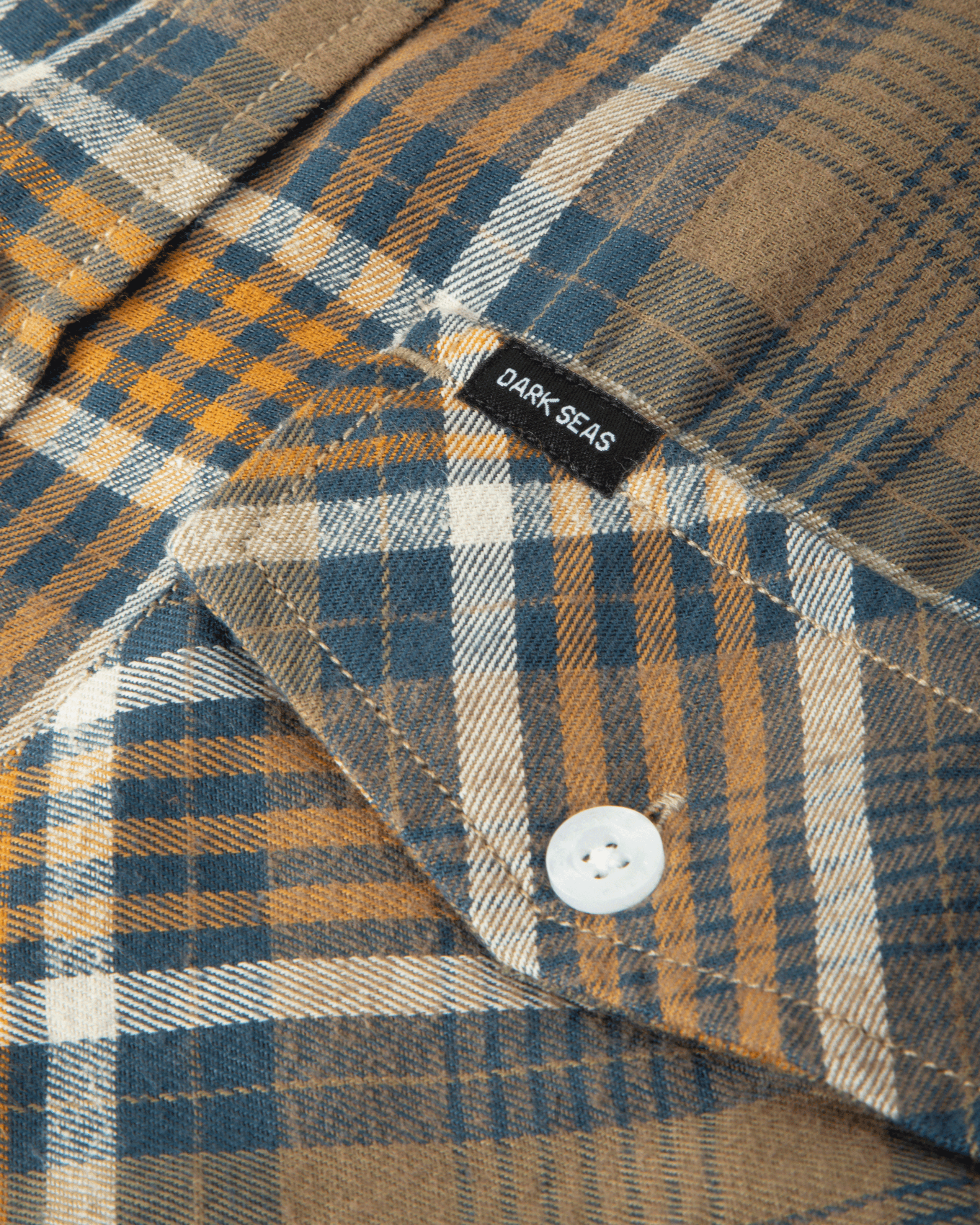 dark-seas-newton-flannel-shirt-grey-navy (zoomed)