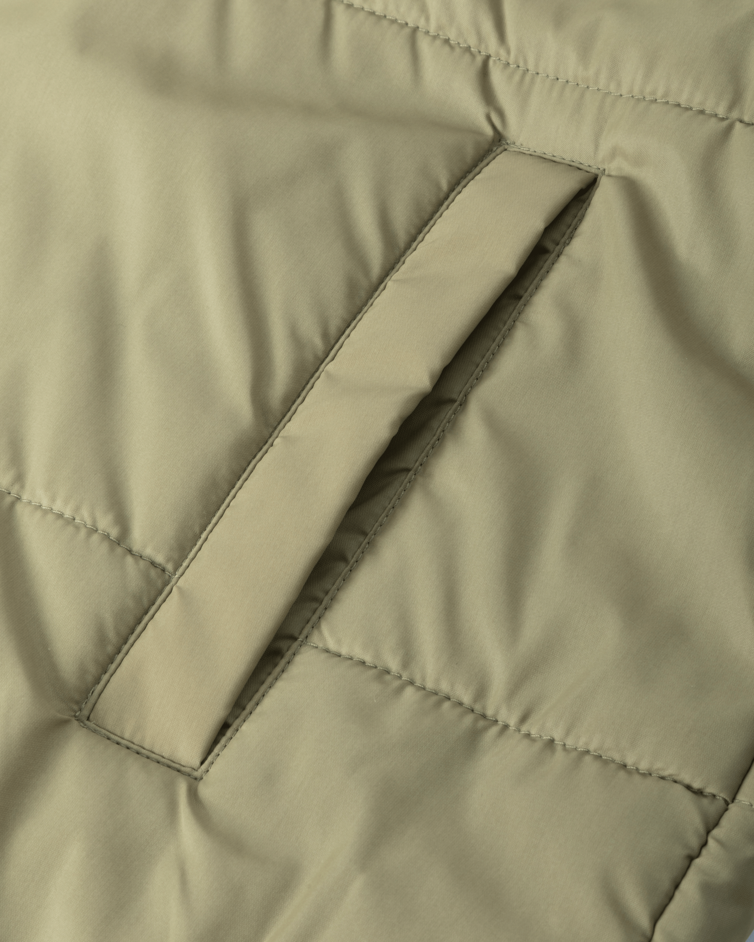 dark-seas-machinist-nylon-jacket-aloe (zoomed)