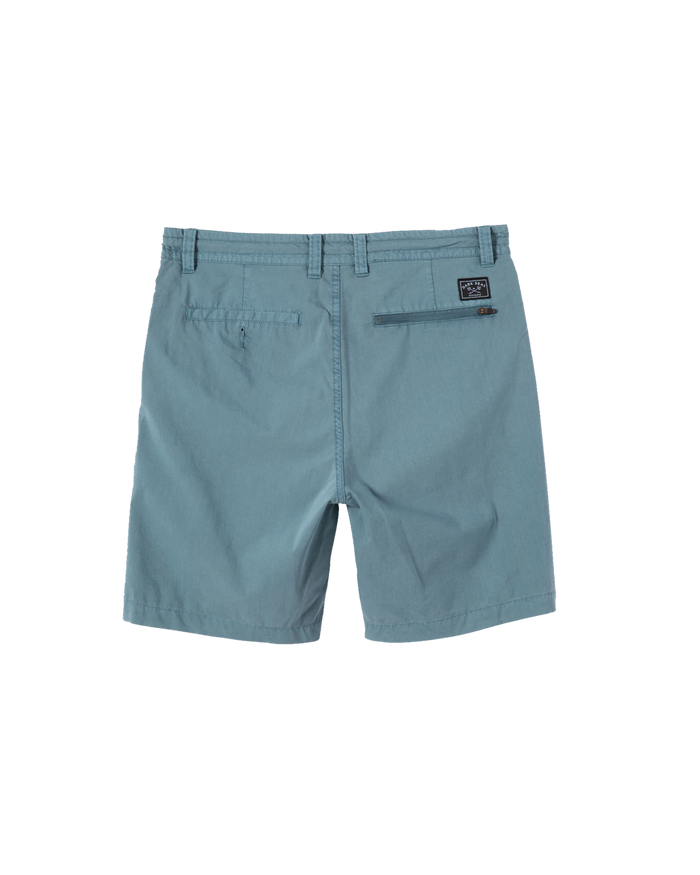 dark-seas-hydrochino-short-storm