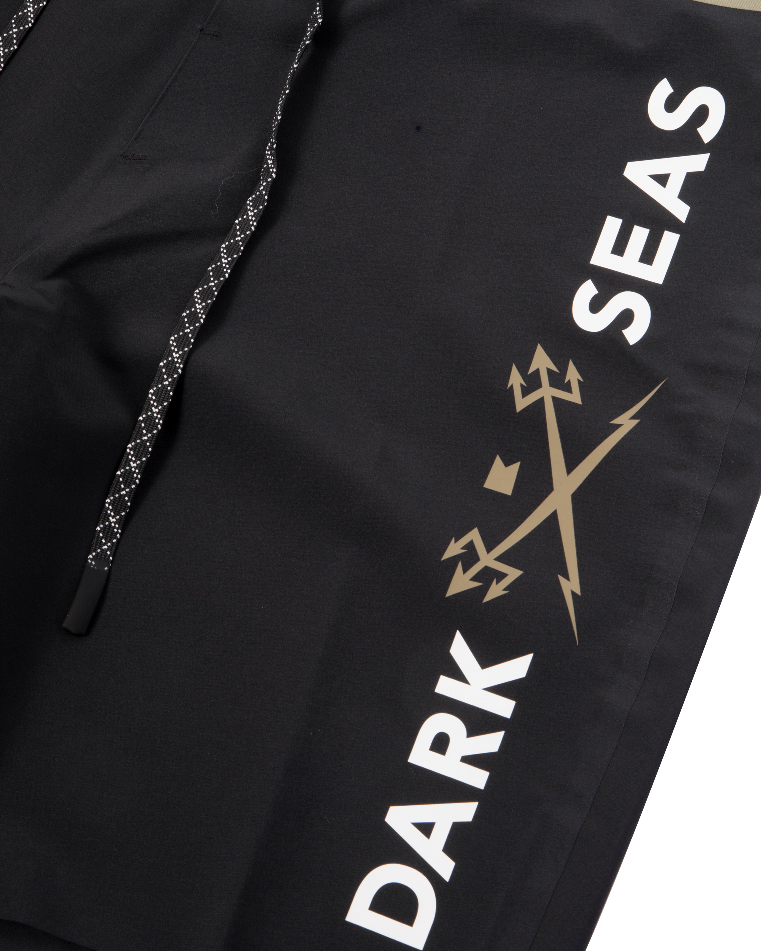 dark-seas-zenith-boardshort-black-aloe (zoomed)