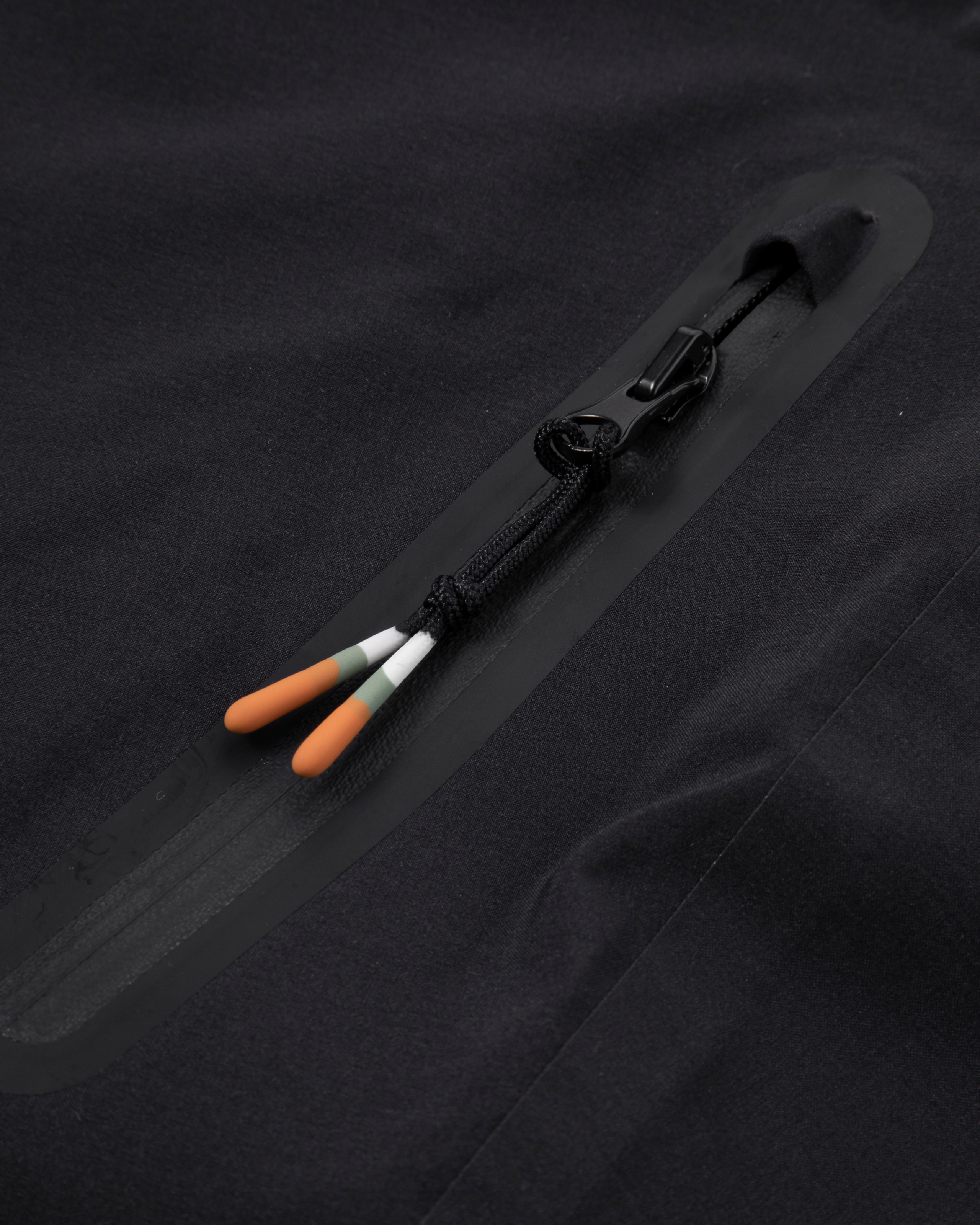 dark-seas-zenith-boardshort-black-aloe (zoomed)