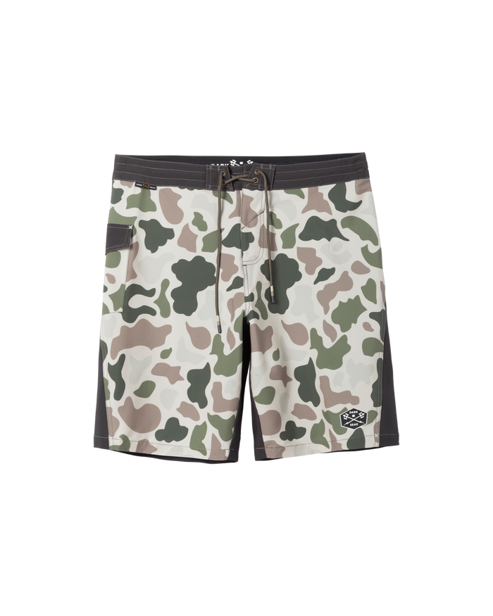 dark-seas-deepwater-boardshort-camo-black
