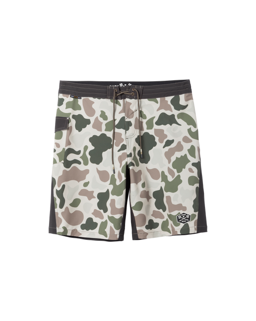 dark-seas-deepwater-boardshort-camo-black
