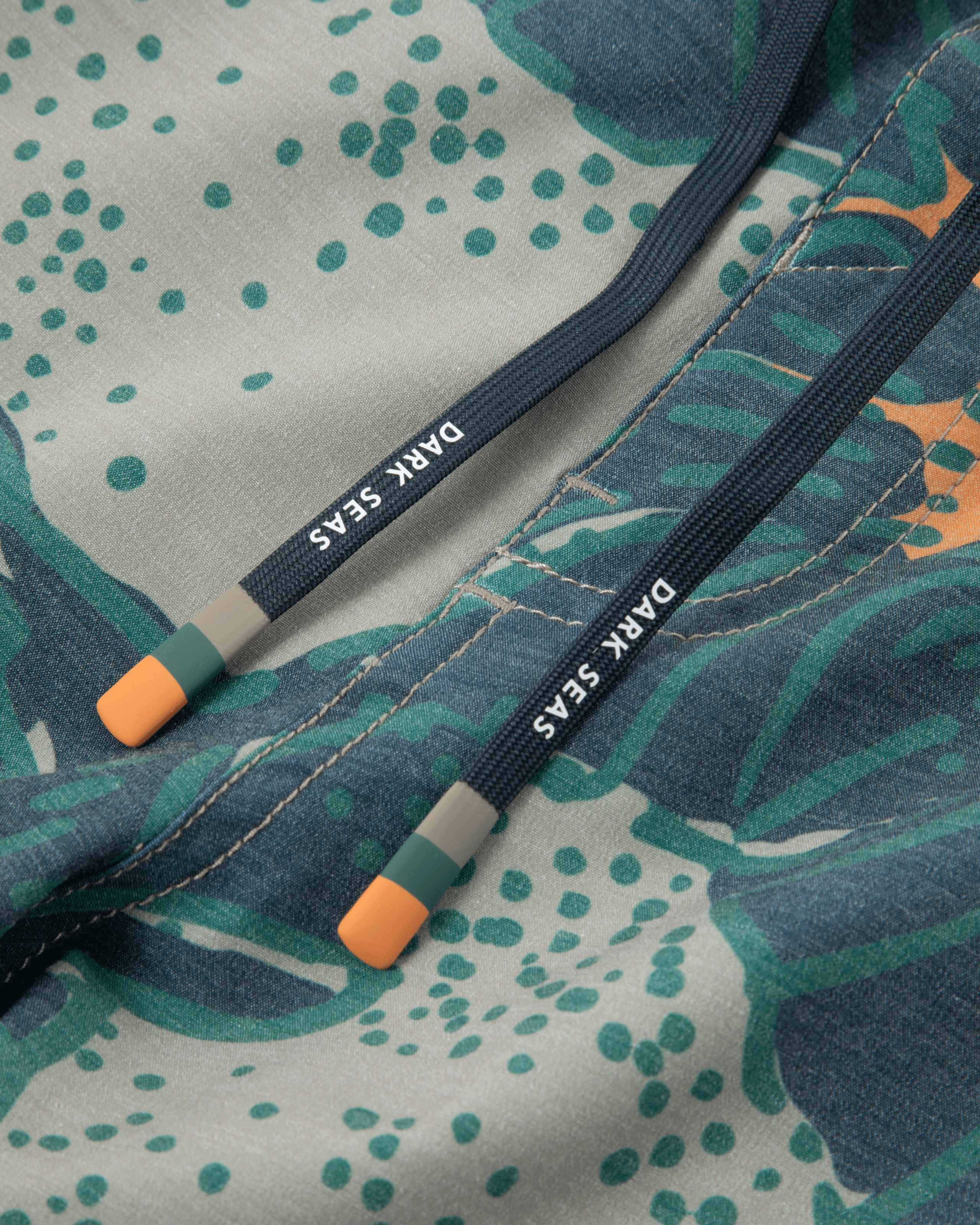 dark-seas-sennit-boardshort-aloe (zoomed)