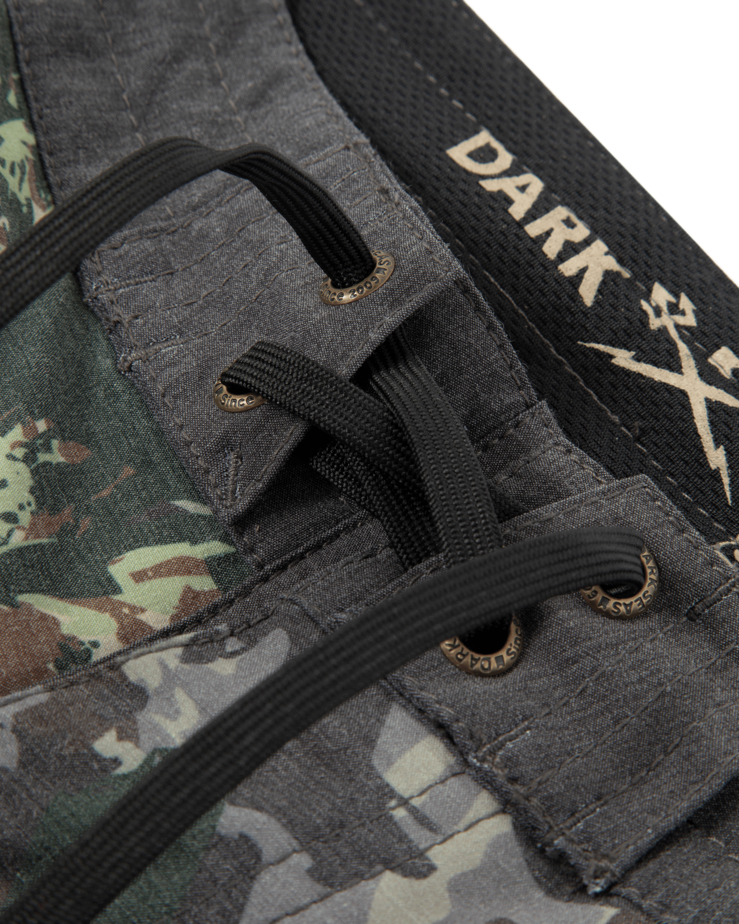 dark-seas-lakeshore-boardshort-camo (zoomed)