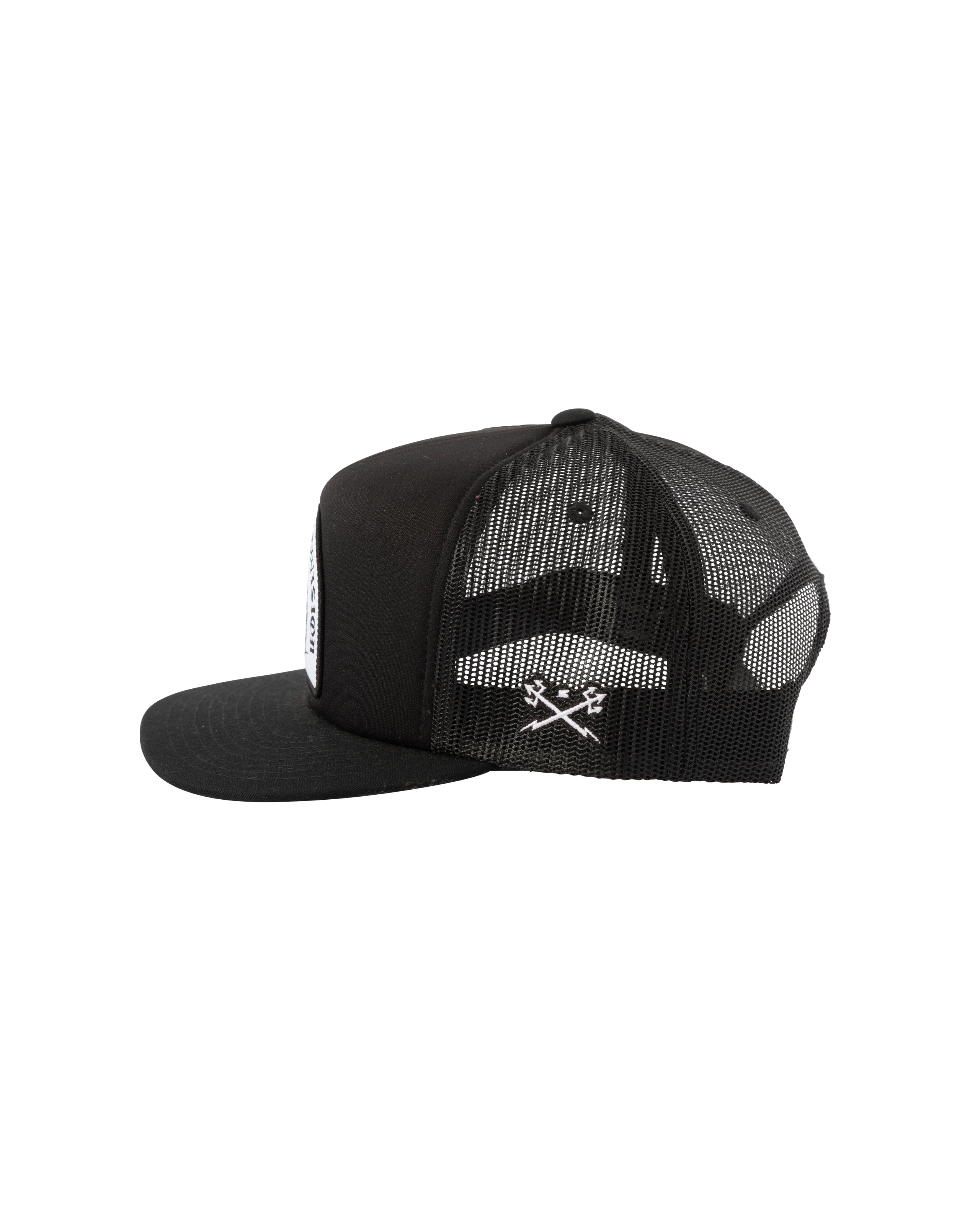 dark-seas-clipper-hat-black